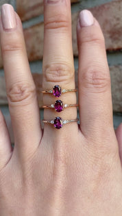 Estel Ring, Garnet