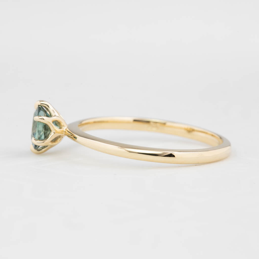 Floryn Ring, 0.75ct Montana Sapphire