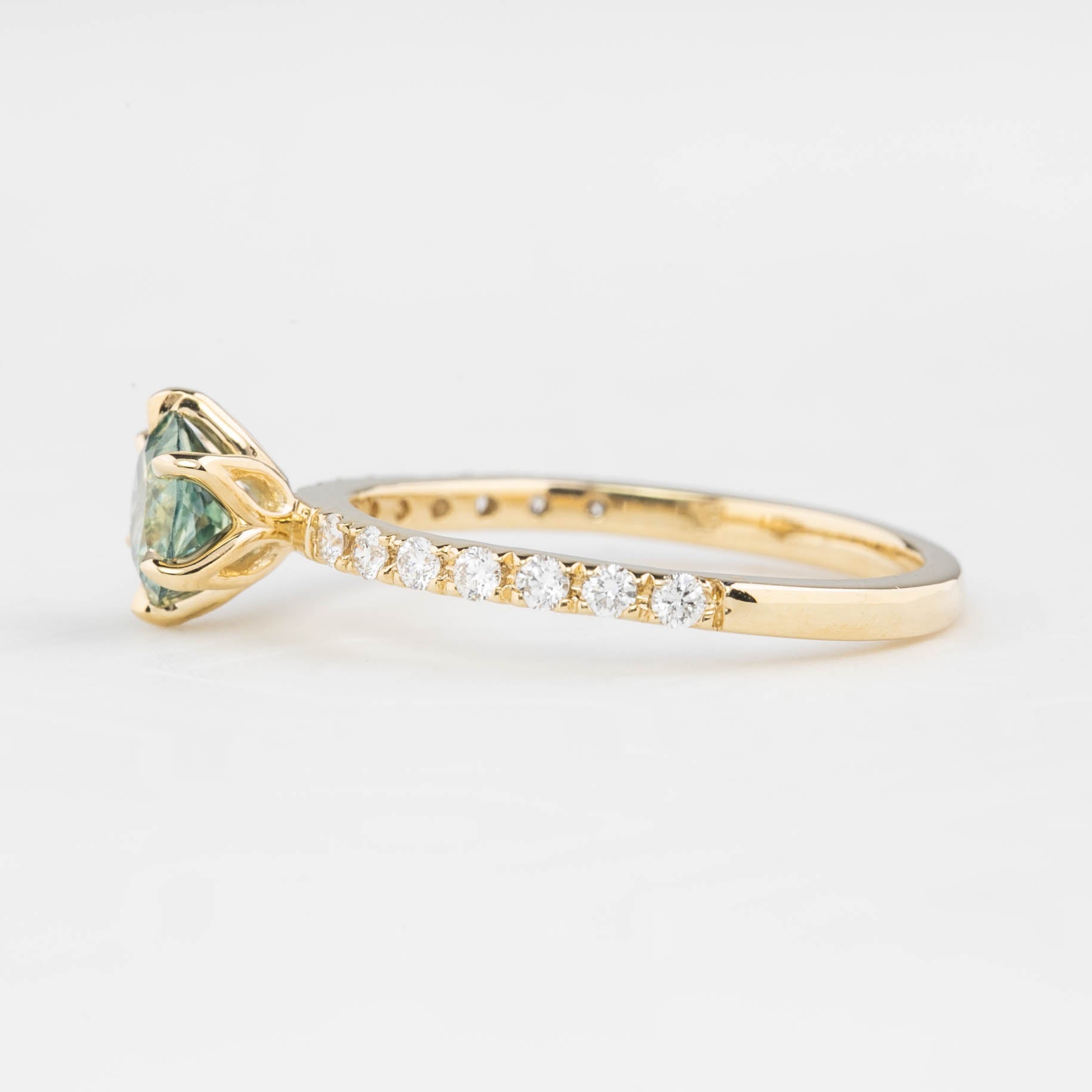 Maria Luxe Ring, 0.91ct Montana Sapphire