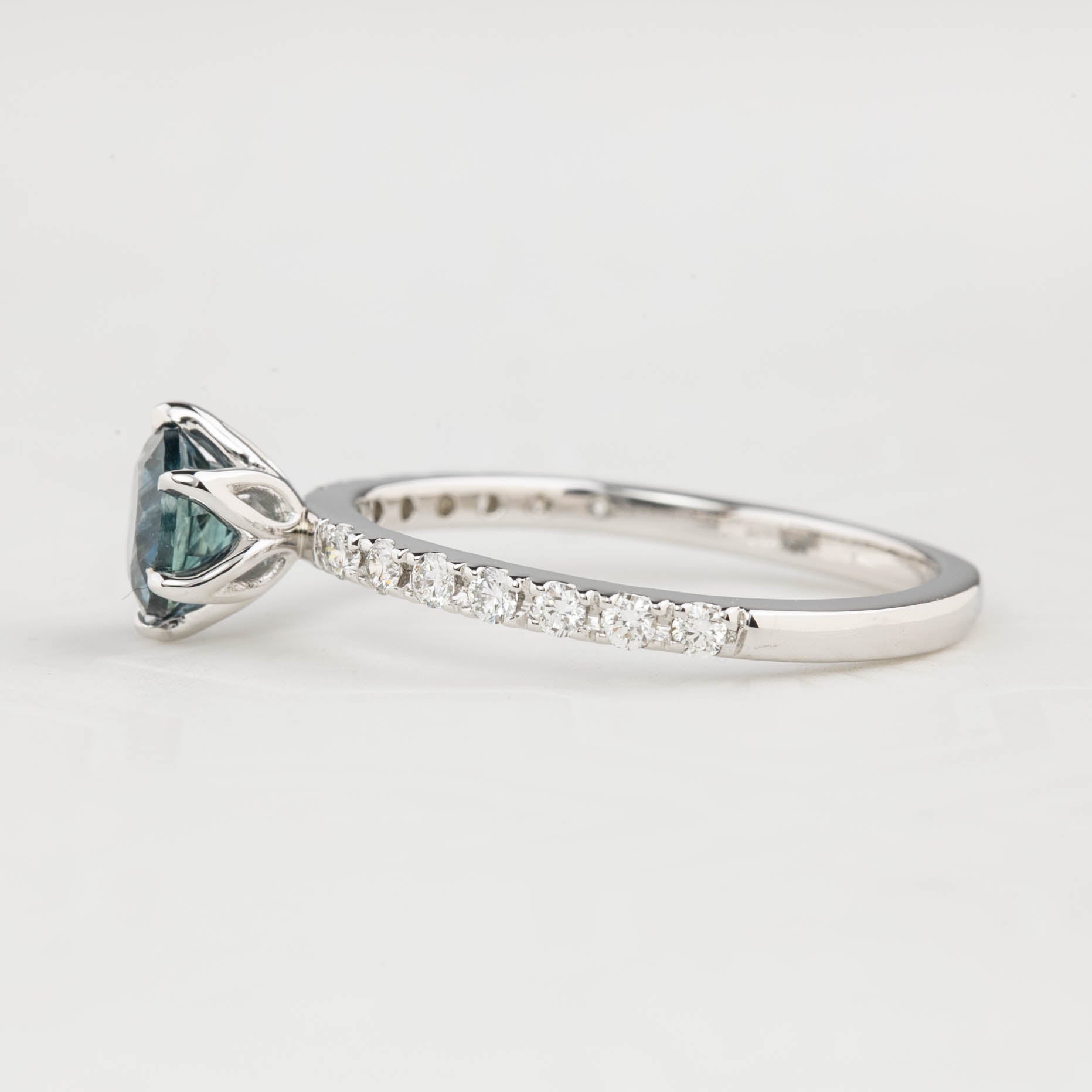 Maria Luxe Ring, 0.98ct Montana Sapphire