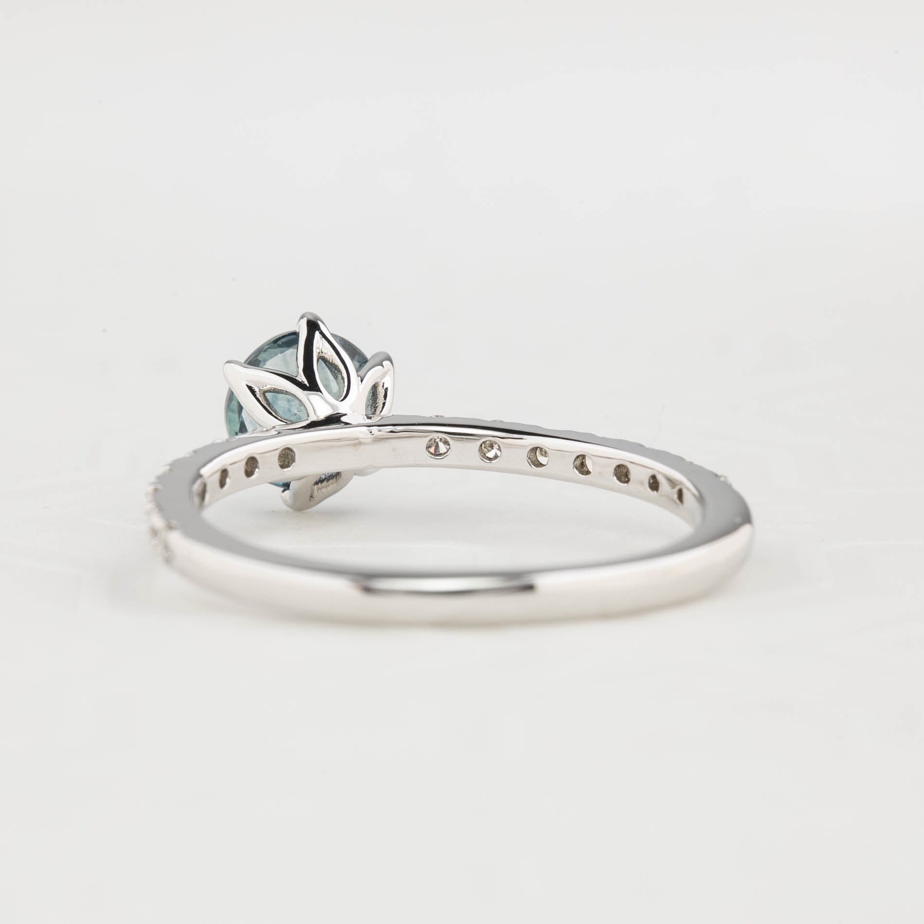 Maria Luxe Ring, 0.98ct Montana Sapphire