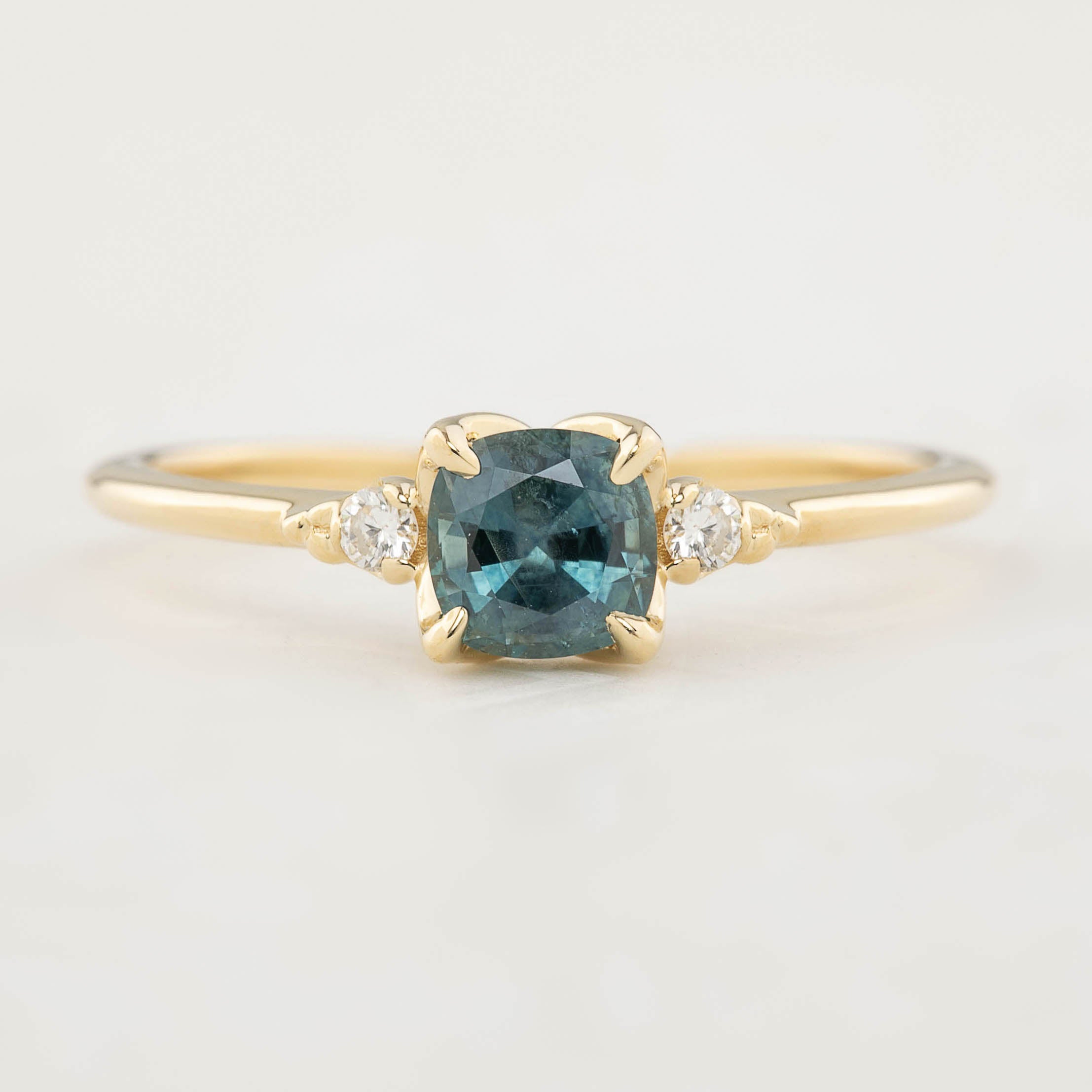 【即日配送】エステルリング ・0.75ct・モンタナ産ブルーグリーンサファイア・K14YG