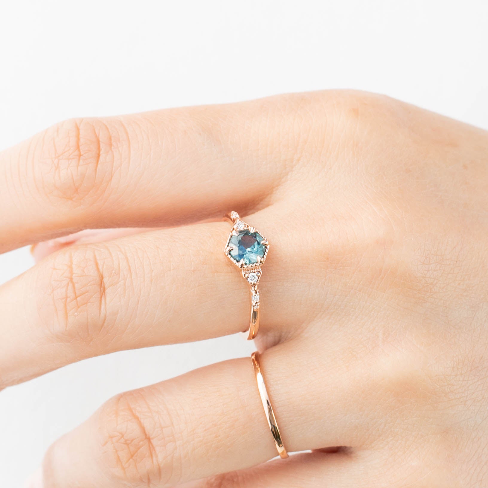 Agatha Ring, 0.70ct Montana Sapphire