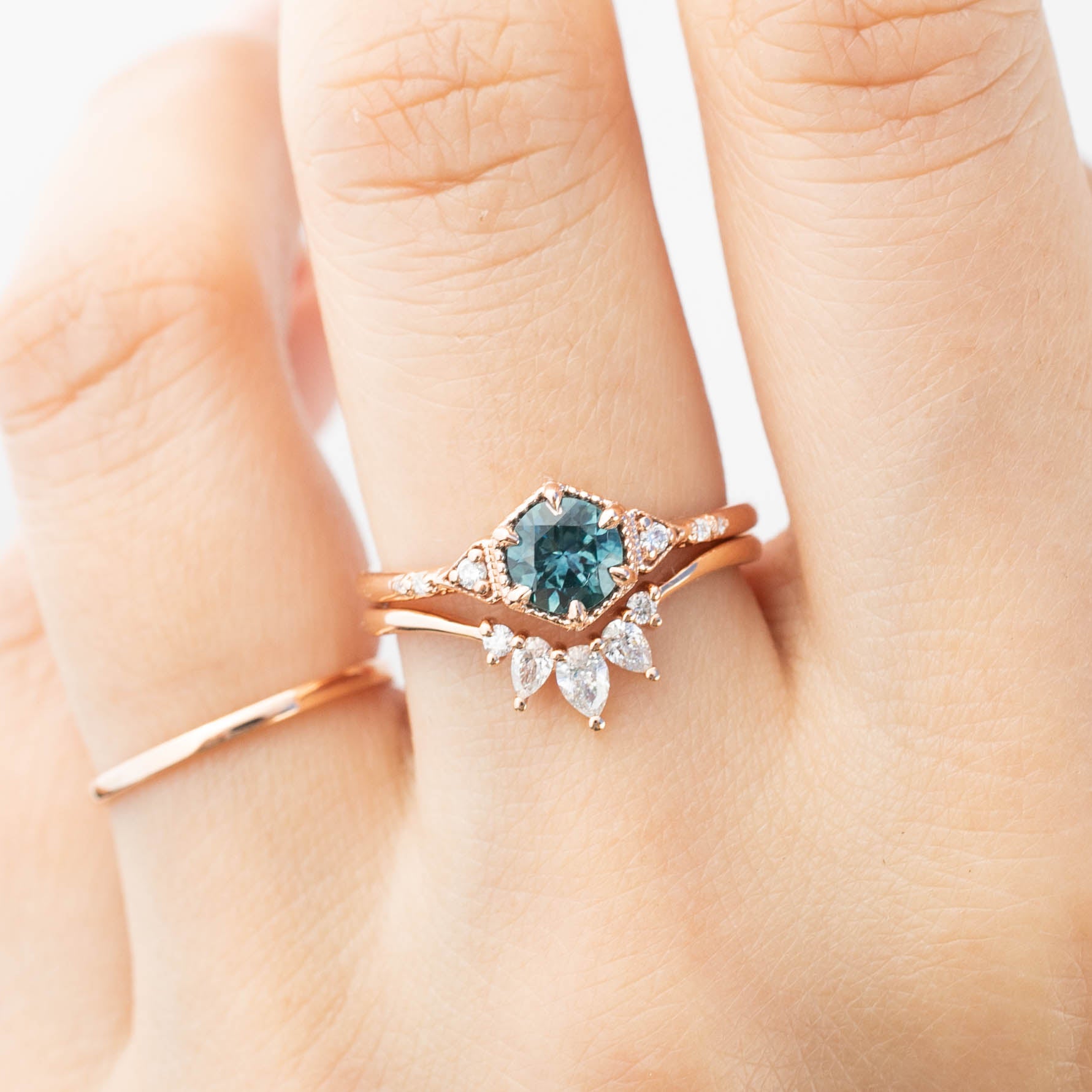 Agatha Ring, 0.70ct Montana Sapphire