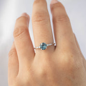 エステルリング　ブルーモンタナサファイア　0.95ct　14Kホワイトゴールド