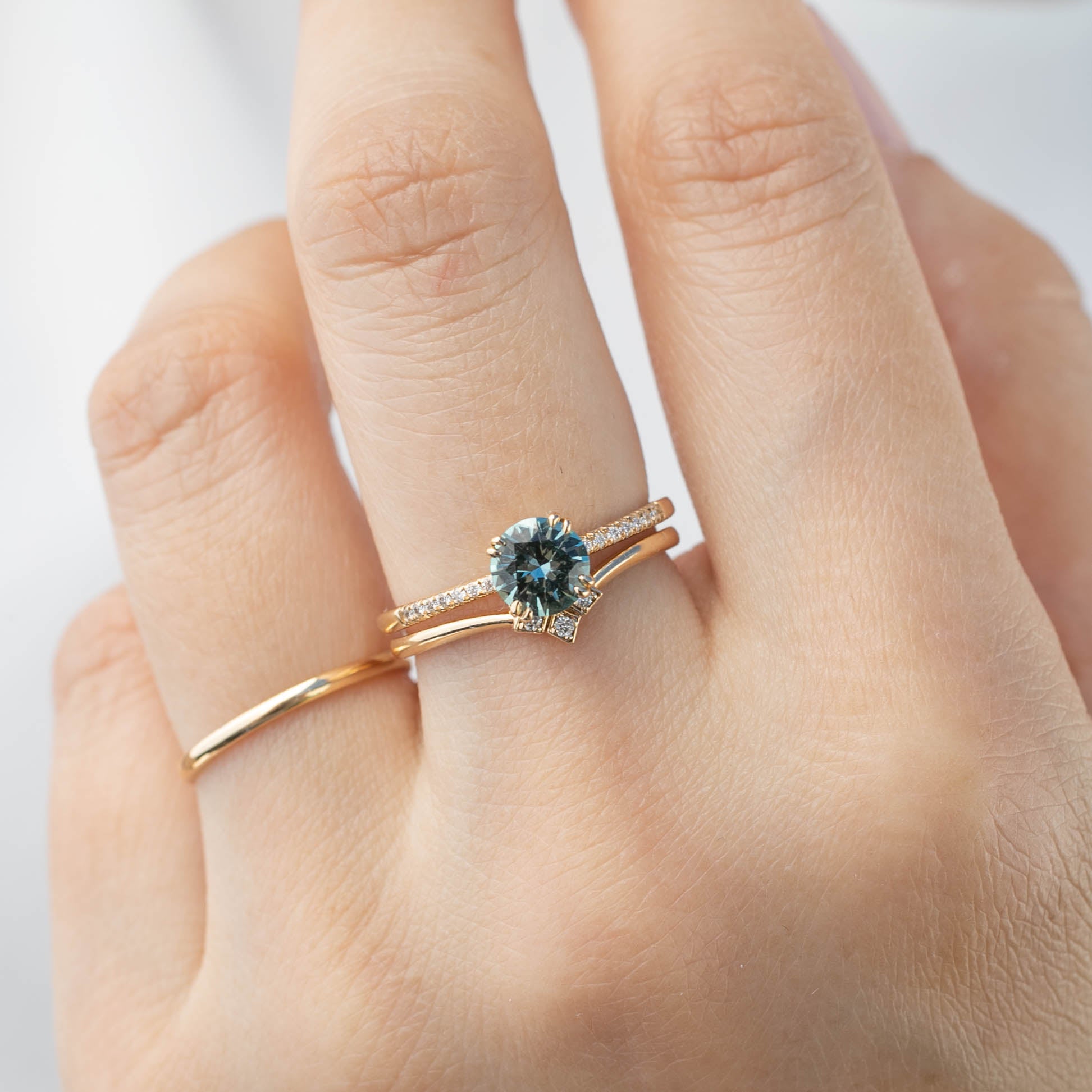 【即日配送】サブリナリング ・0.85ct・加熱モンタナ産ライトアクアグリーンサファイア・K14ＹG