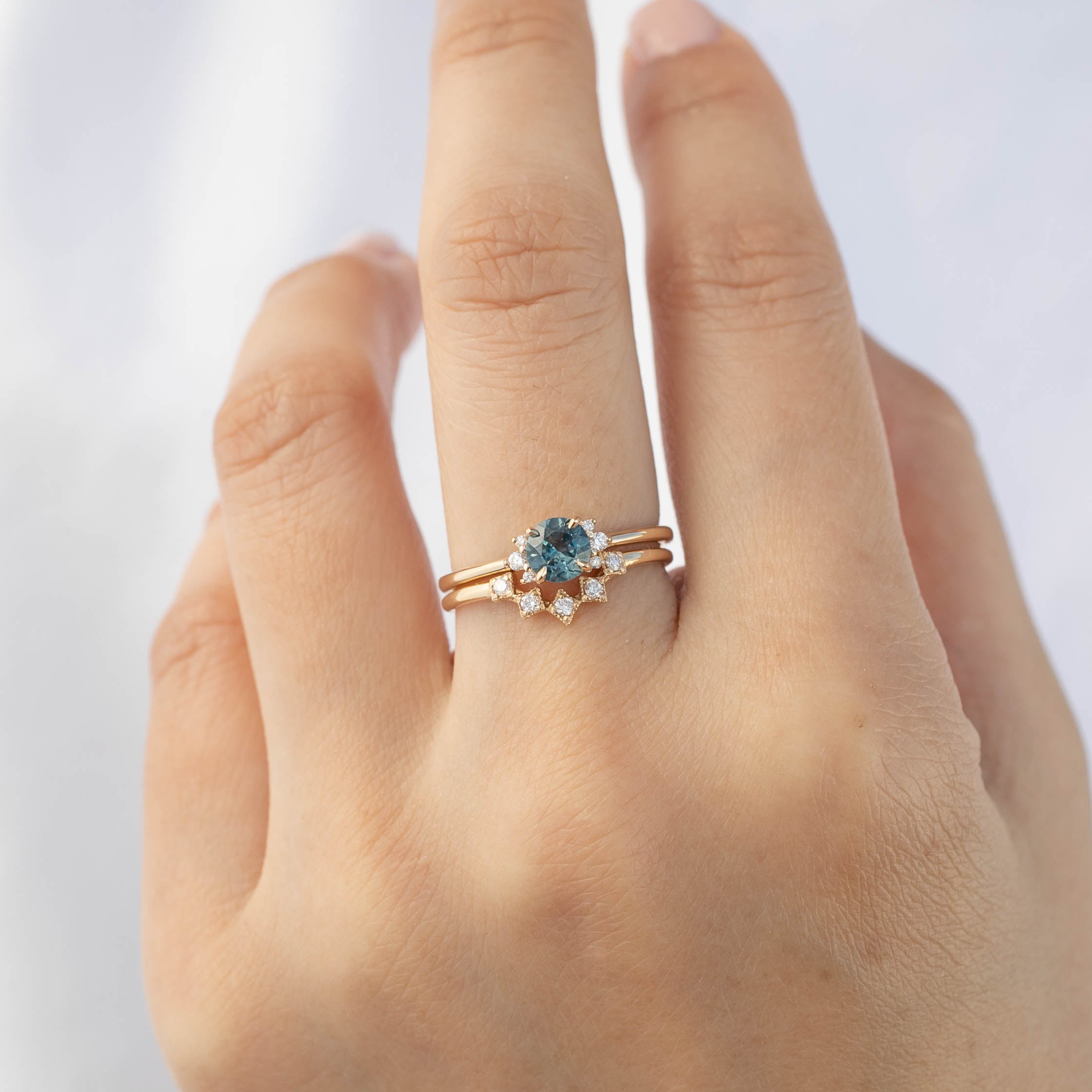Lena Ring - 5mm 0.65ct Blue Montana Sapphire