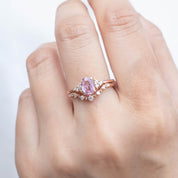 Teresa Ring, 0.84ct Ceylon Sapphire, oval shape gemstone