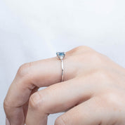 エミリーリング　ブルーモンタナサファイア　1ct　14Kホワイトゴールド