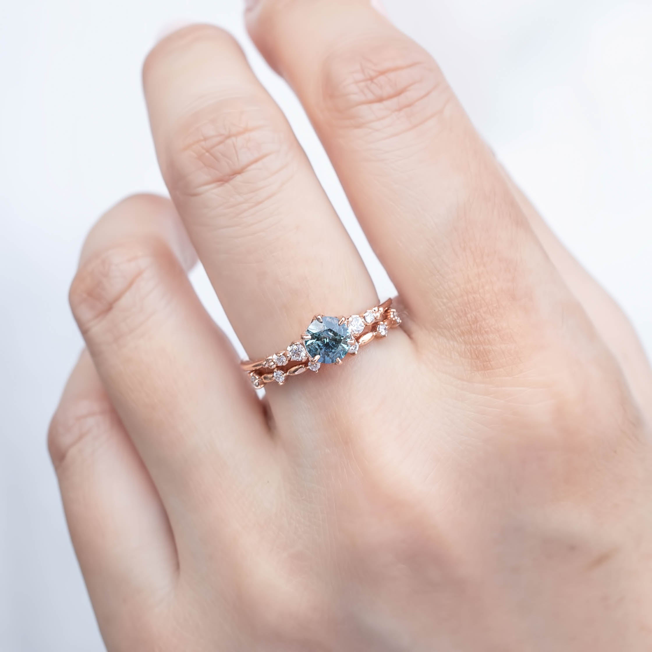 エステルフラーリング　ブルーモンタナサファイア　0.70ct　14Kローズゴールド