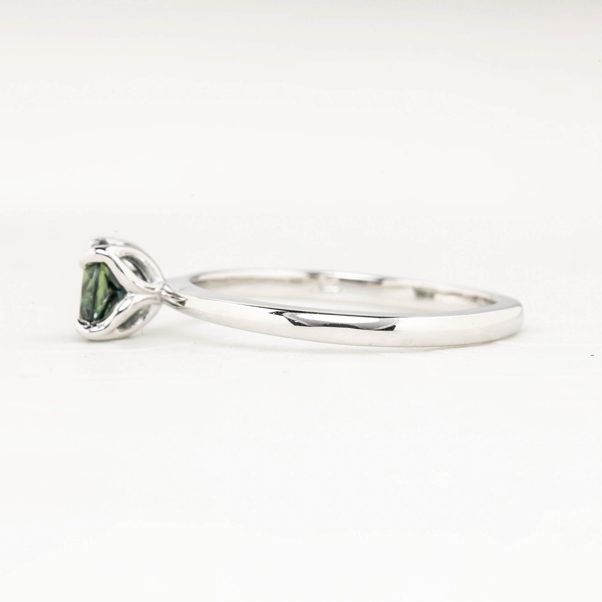 【即日配送】サラリング ・0.82ct・クイーンズランド産ブルーグリーンサファイア・K14WG
