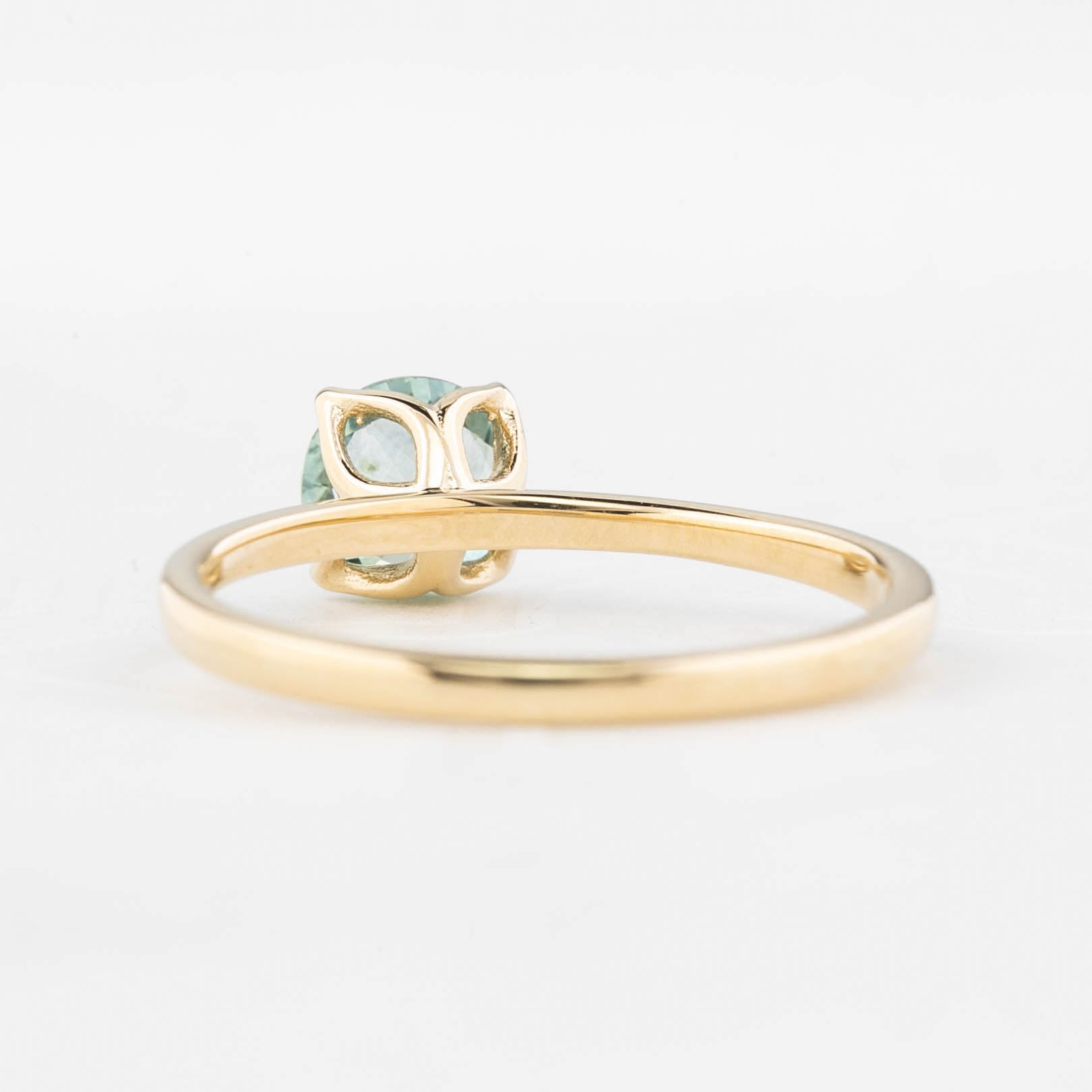 Sara Ring 0.86ct Montana Sapphire Ring 14K Yellow Gold, One of a kind
