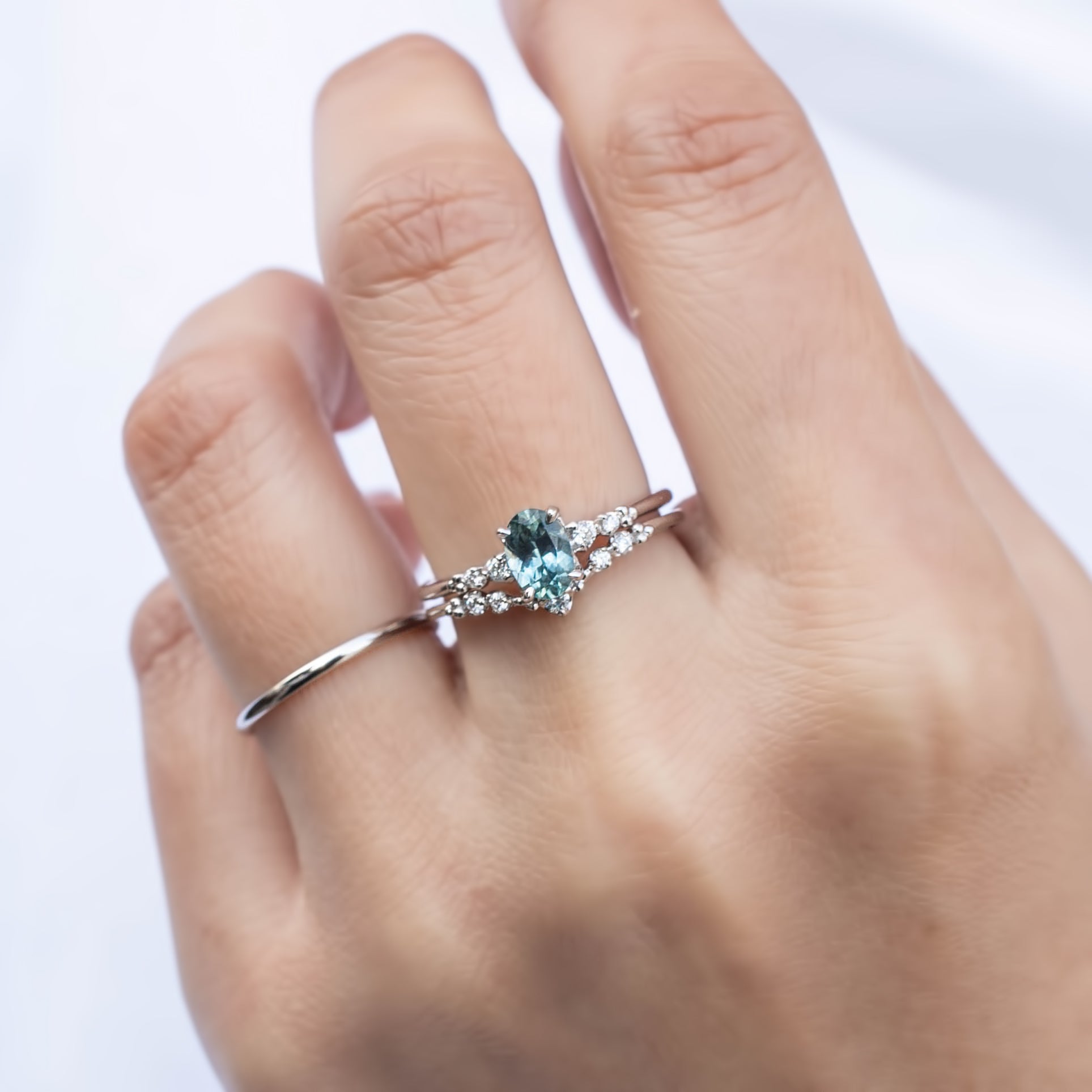 Estel Fleur Ring, 0.70ct Montana Sapphire, oval shape gemstone