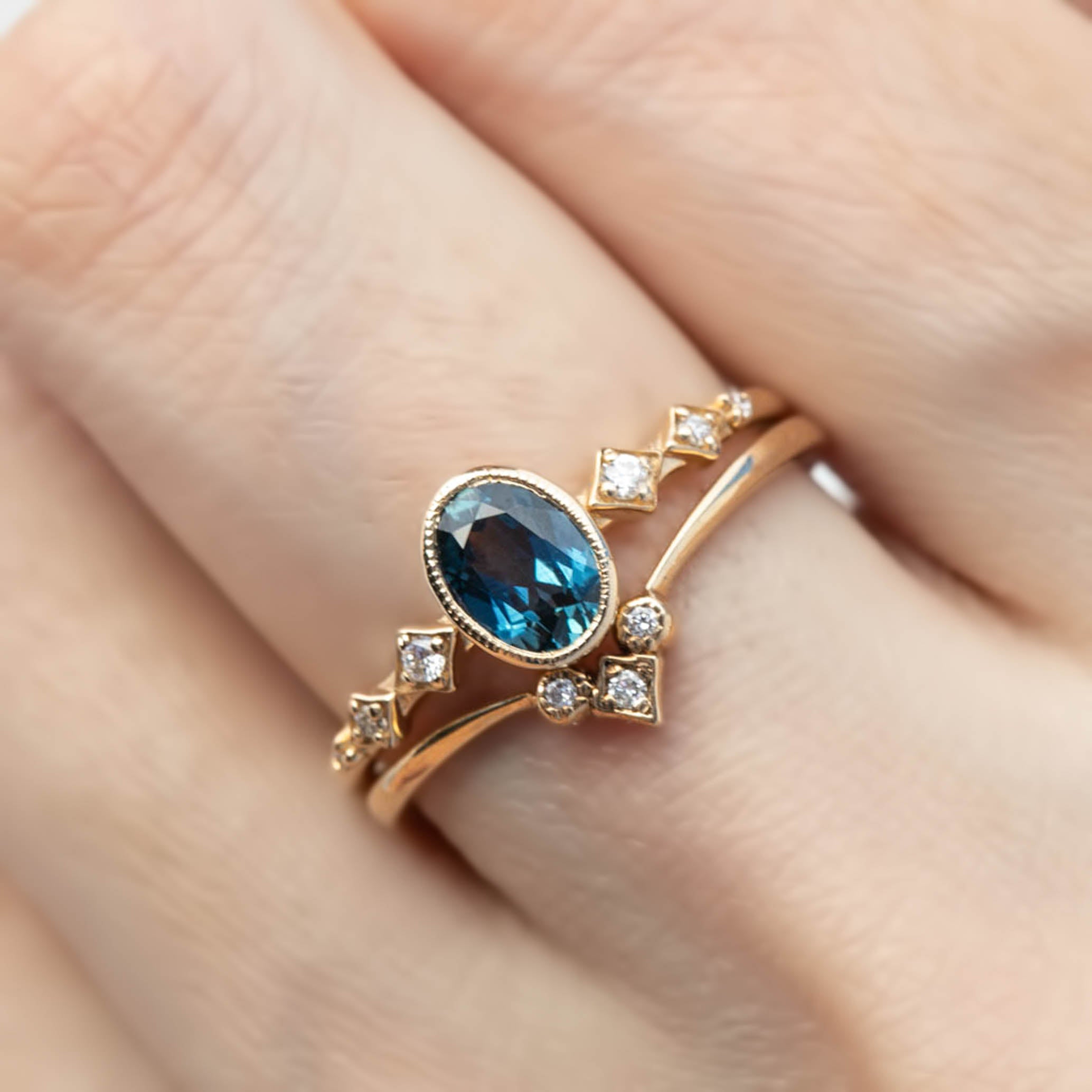 Celeste Ring, 0.89ct & 0.76ct Queensland Sapphire, oval shape gemstone