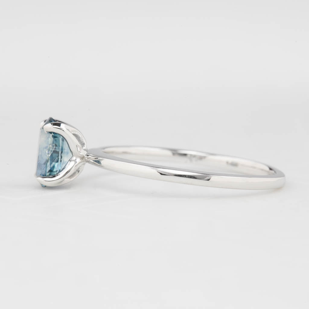 Sara Ring, 1.06ct Montana Sapphire, oval shape gemstone
