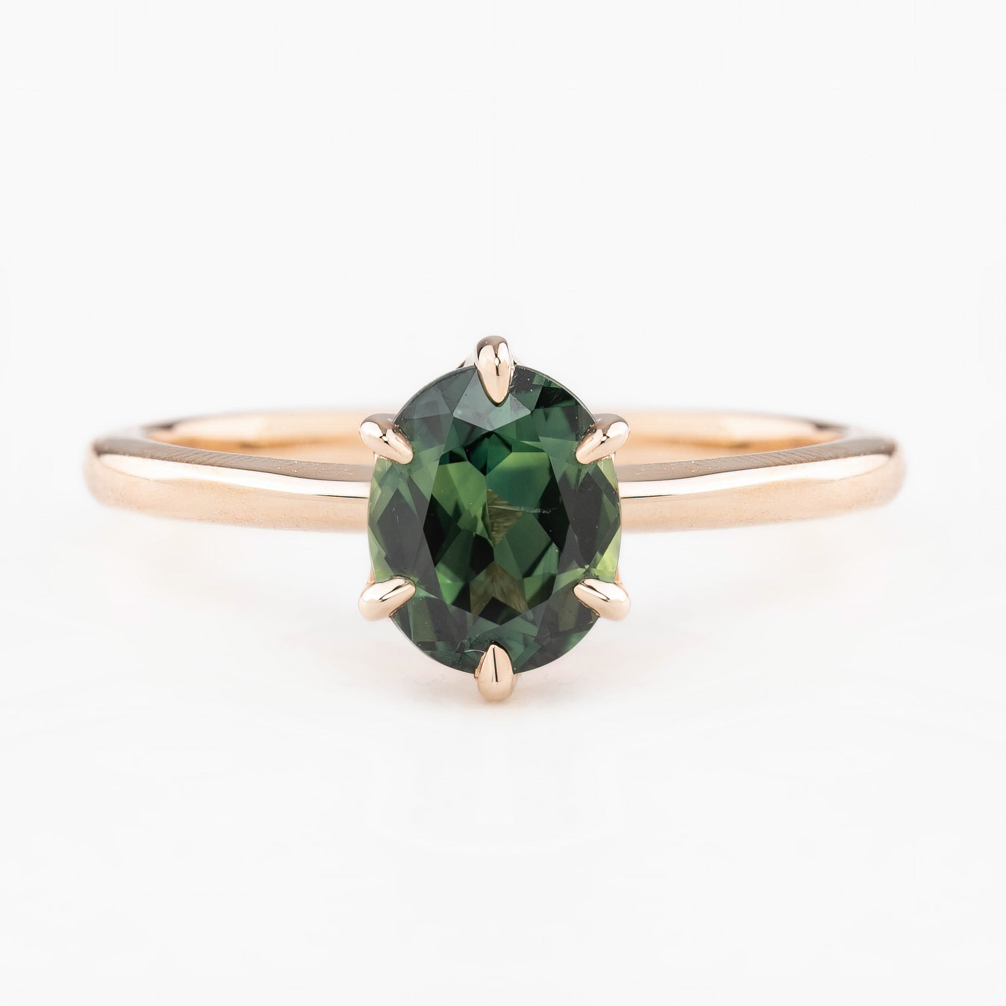 Floryn Ring, 1.38ct Queensland Sapphire, oval shape gemstone