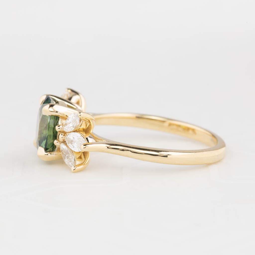 Nova Ring, 1.59ct Montana Sapphire