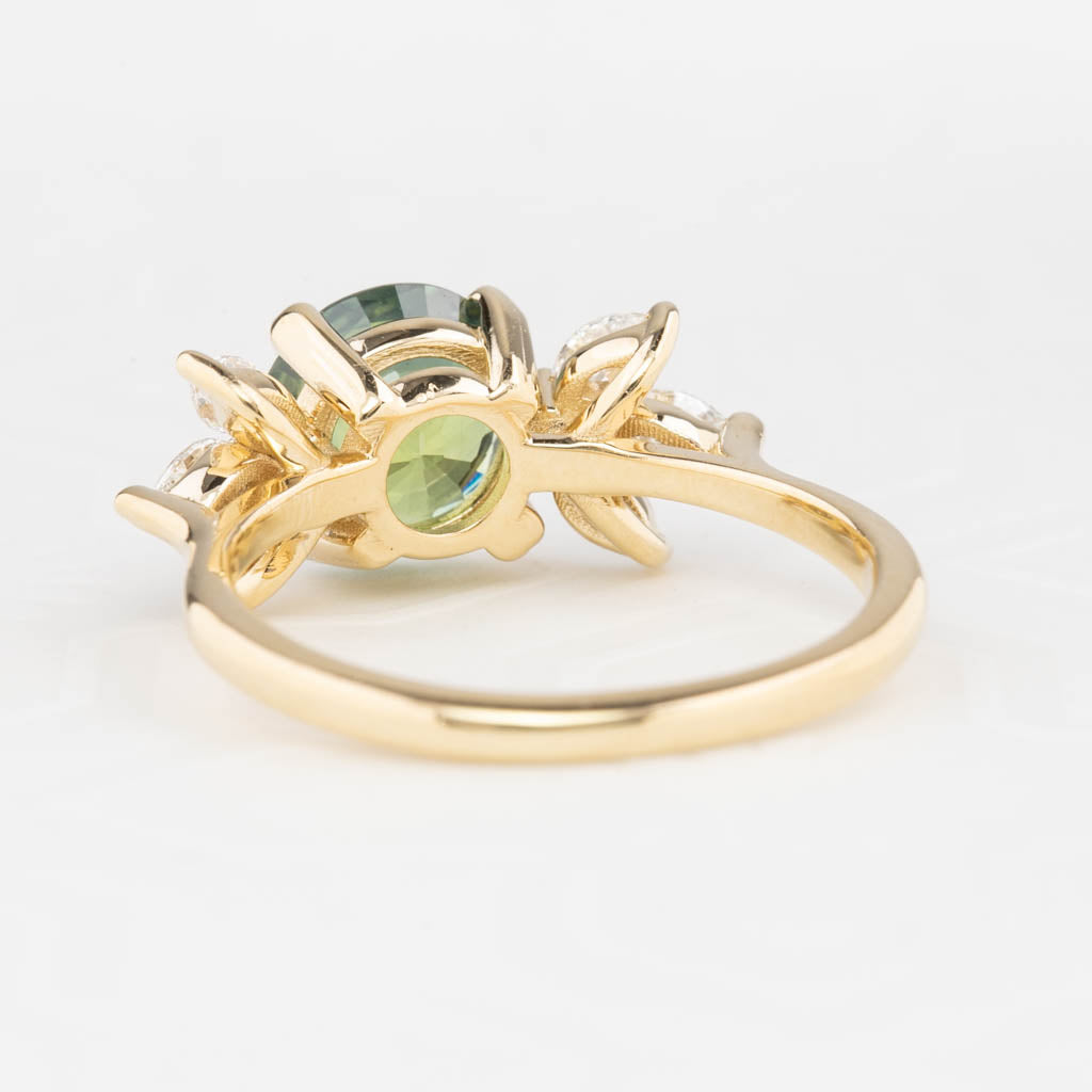 Nova Ring, 1.59ct Montana Sapphire
