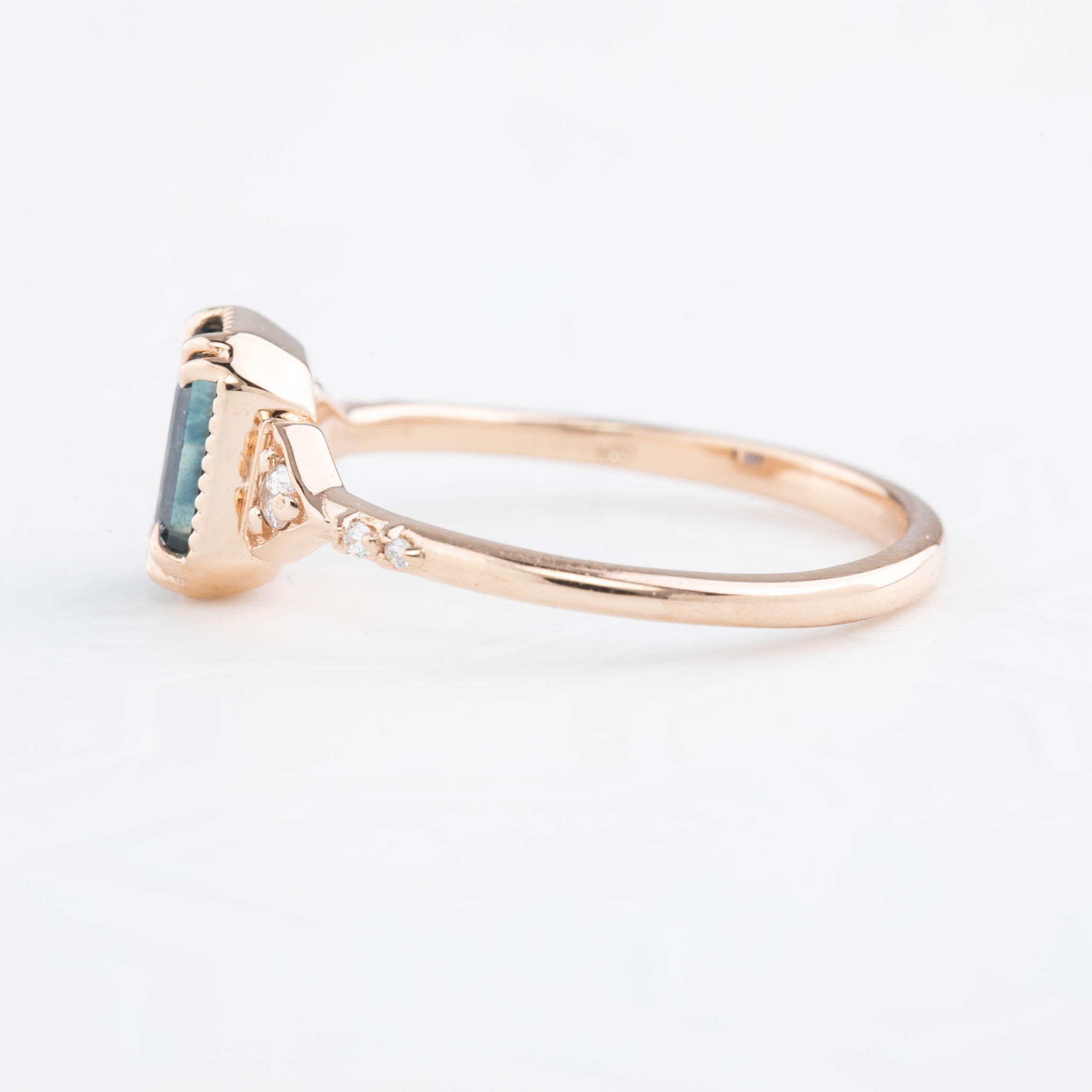 Agatha Ring, 1.11ct Emerald Montana Sapphire