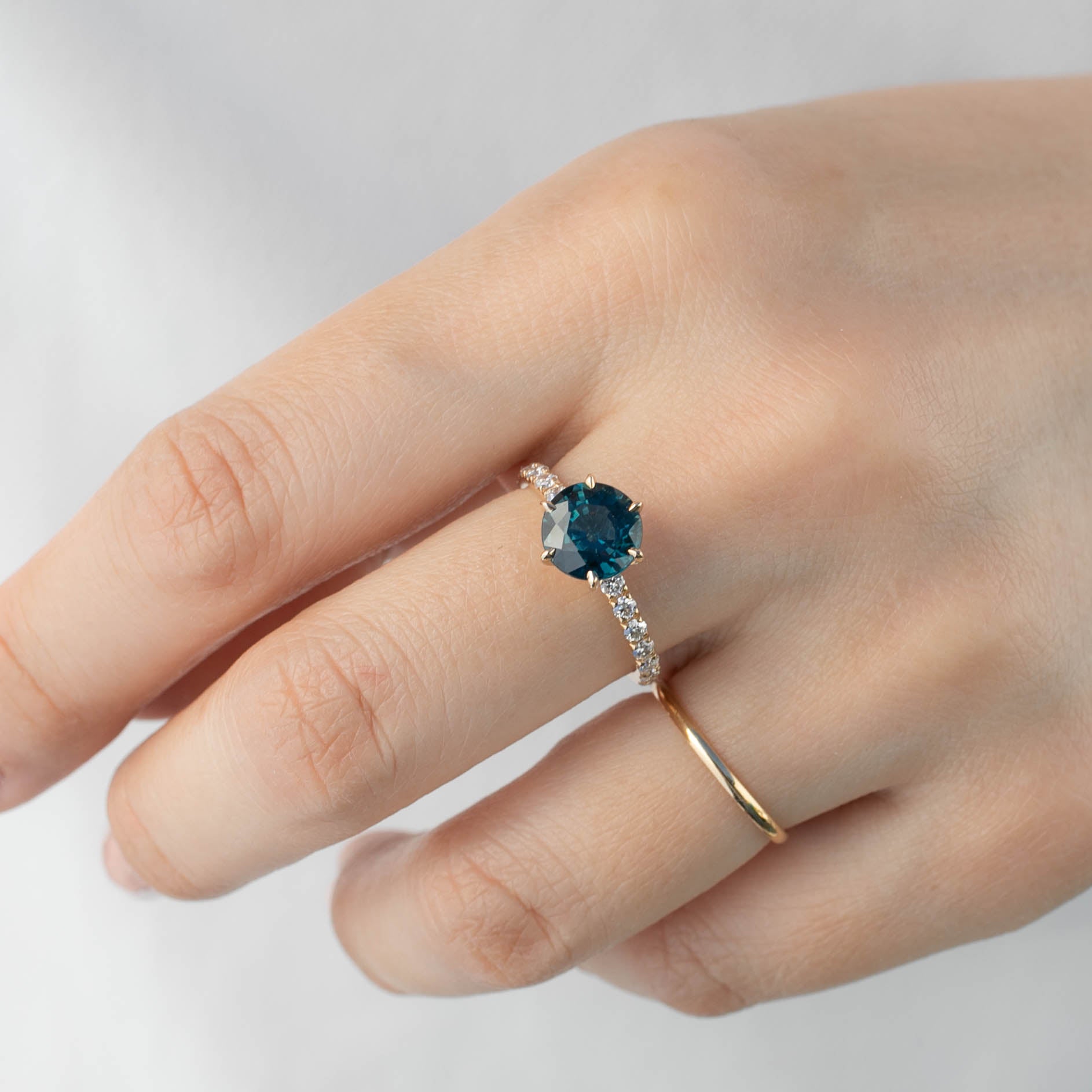 Maria Luxe Ring - 2.26ct Green Sapphire (One of a kind)