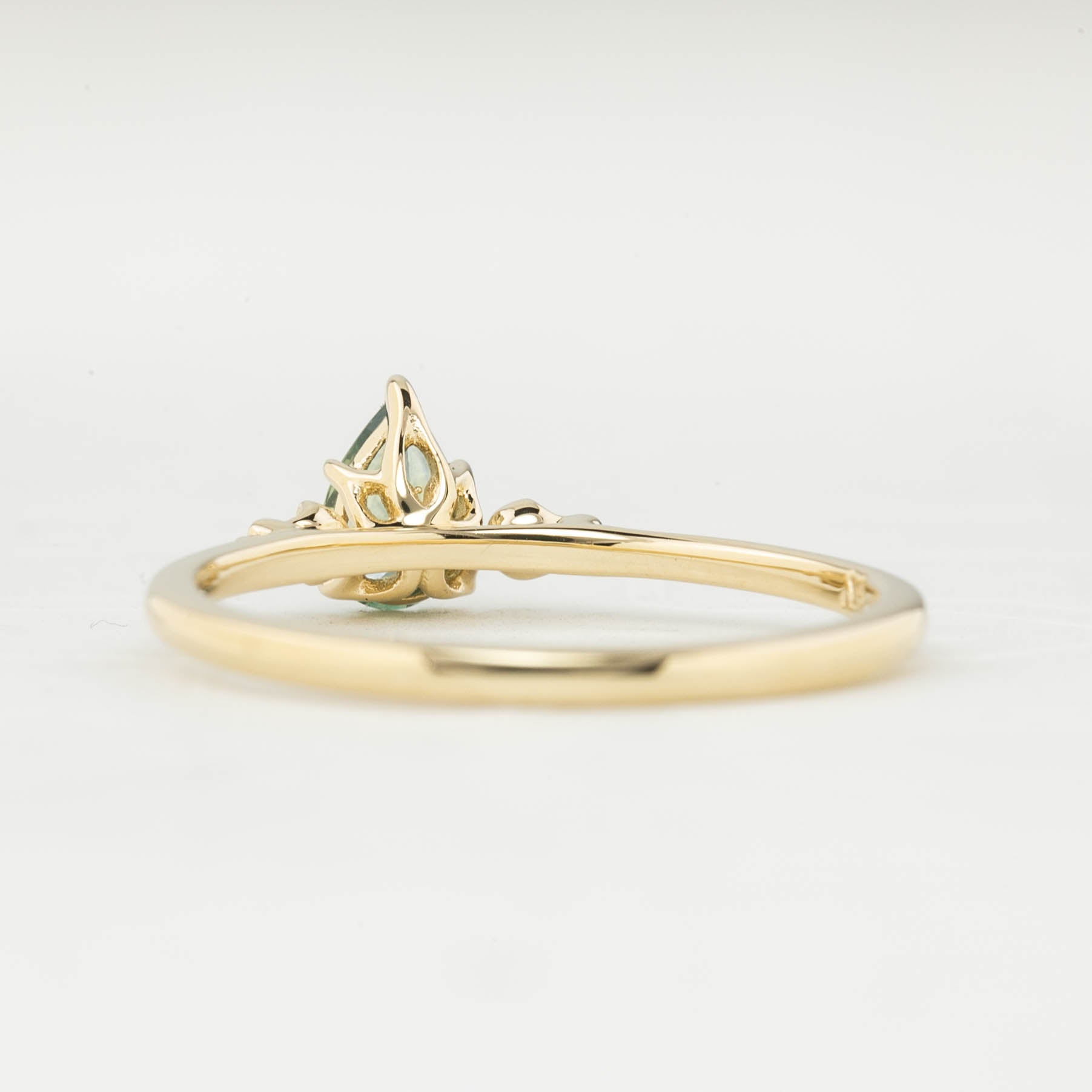 Estel Ring, 0.50ct Montana Sapphire