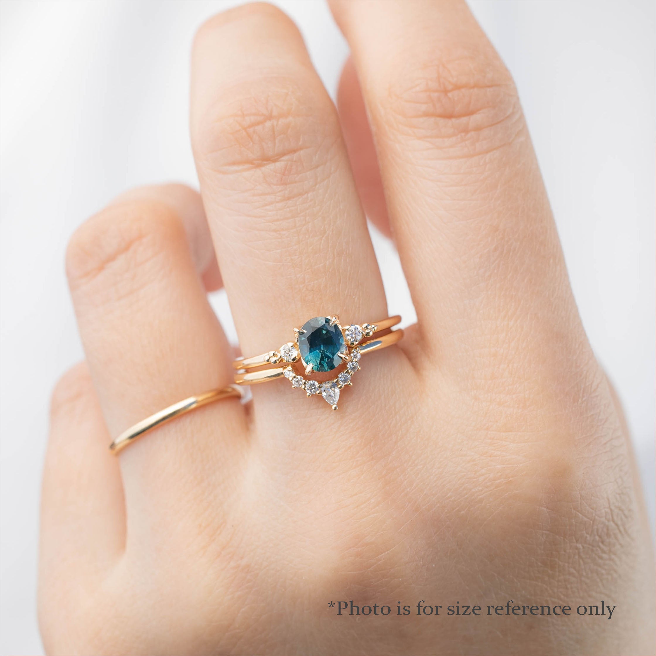 Estel Ring, 0.95ct Montana Sapphire, oval shape gemstone
